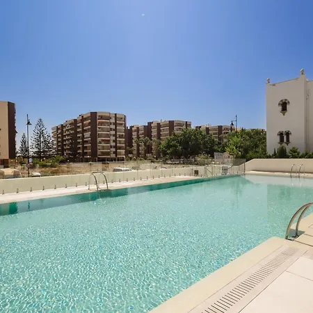 Brand-new Beachside Apartment, With Spacious Terrace And Exceptional Amenities, In Apartment Fuengirola