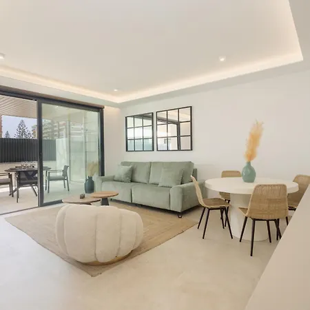 Brand-new Beachside Apartment, With Spacious Terrace And Exceptional Amenities, In Apartment *