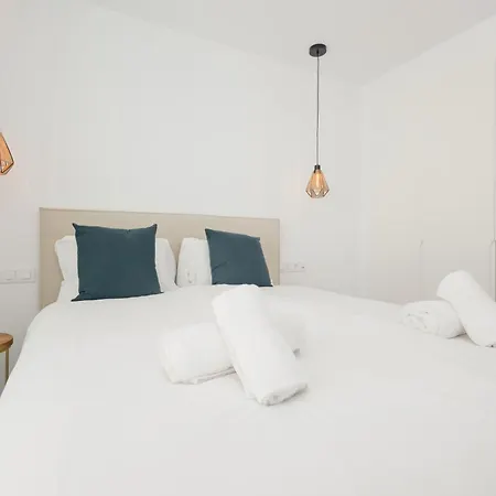 Brand-new Beachside Apartment, With Spacious Terrace And Exceptional Amenities, In Apartment *