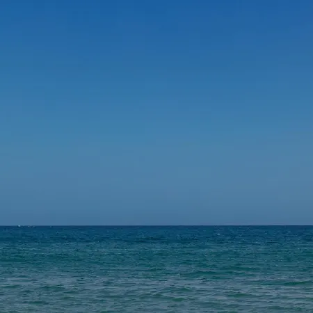Brand-new Beachside Apartment, With Spacious Terrace And Exceptional Amenities, In Apartment *
